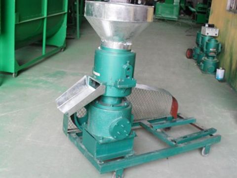 點擊查看詳細信息<br>標題：柴電兩用顆粒機 閱讀次數(shù)：1625